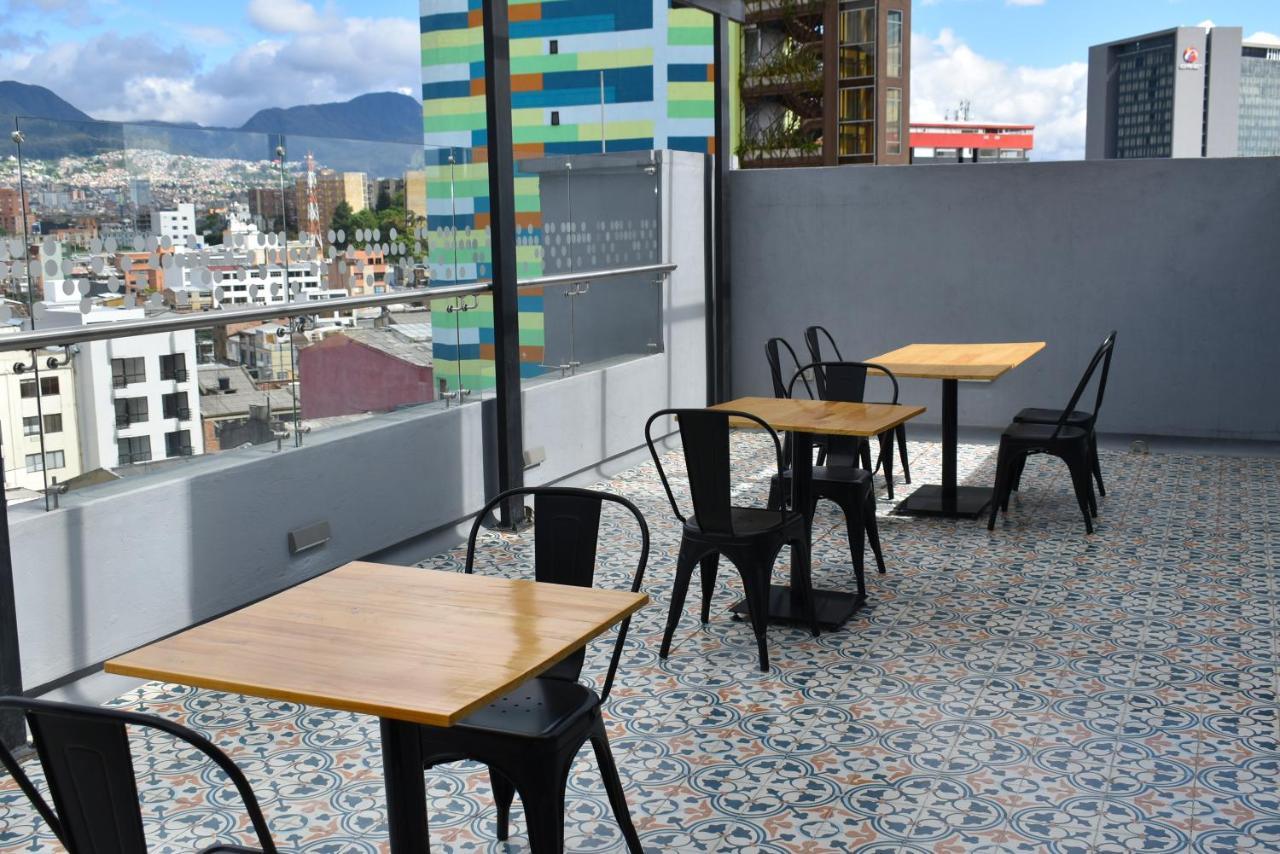 Em Hotel Corferias Embajada Americana Bogotá Exterior foto