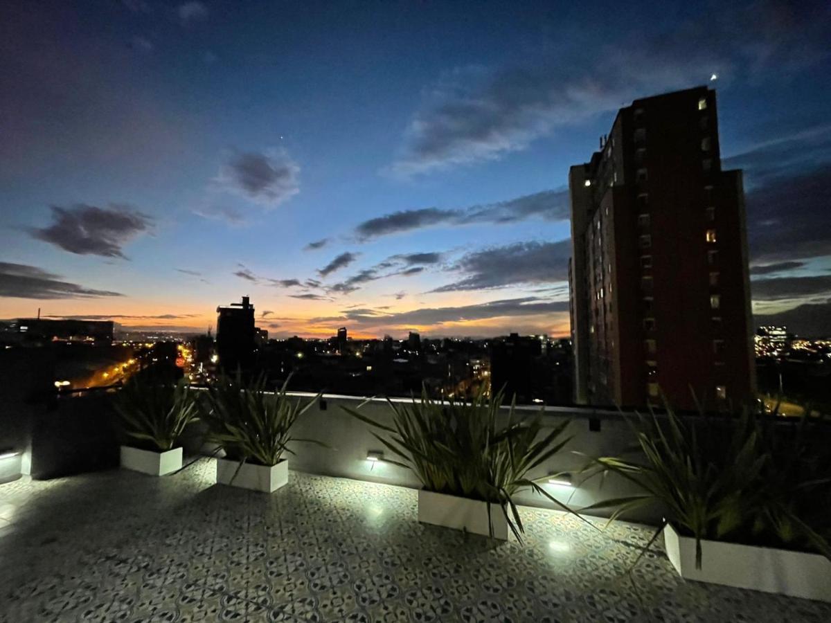 Em Hotel Corferias Embajada Americana Bogotá Exterior foto